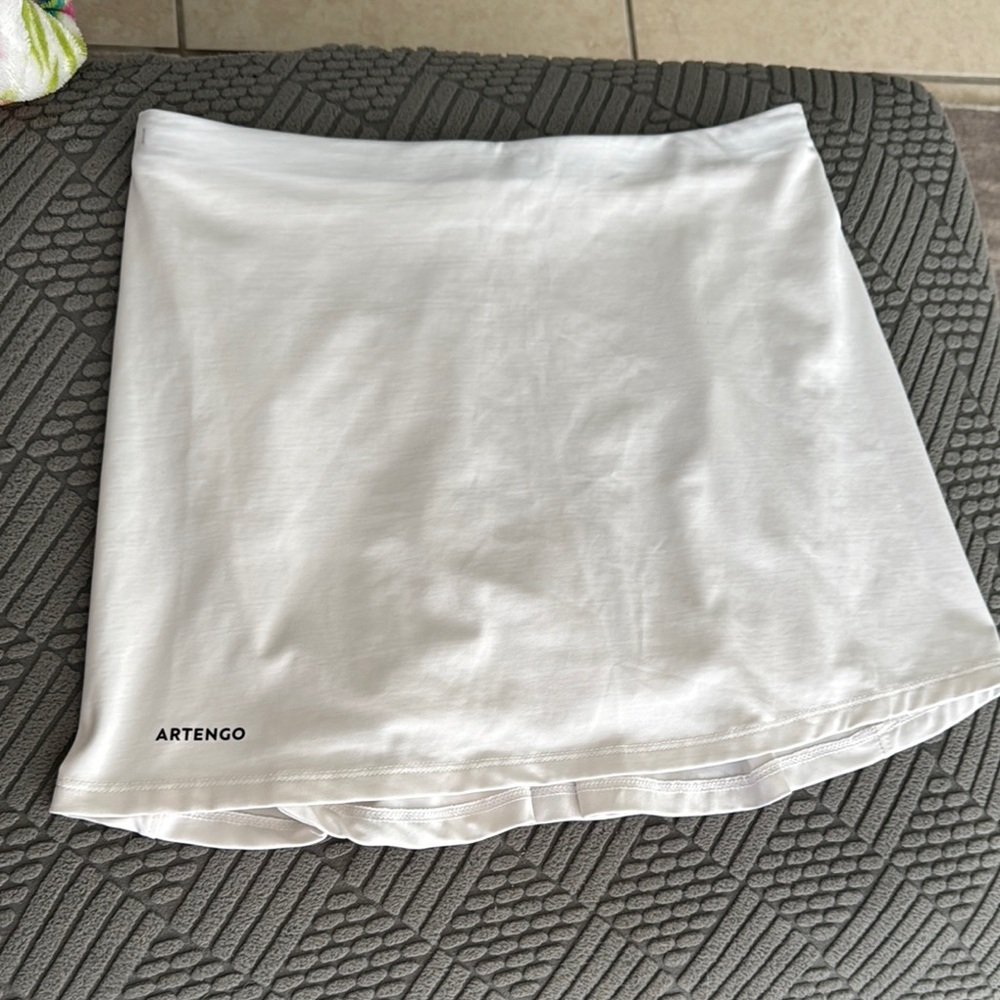 Women's White Skirt